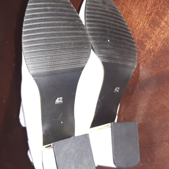 Trendy white booties - Picture 6 of 6